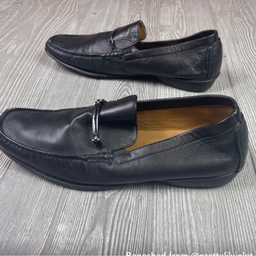 Bruno Magli Signature Kody Loafers - Picture 2 of 5